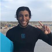 Bonjour Je m’appelle Anas, j’ai 21 ans et j’ai fait des études en commerce international à la suite de mon baccalauréat scientifique spécialisation maths. Je suis également animateur de séjour de vacances, le contact avec les enfants ne me pose aucun prob